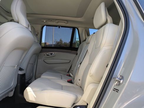 New 2026 Volvo XC90 T8 Ultra w/ Protection Package Premier AWD/4WD image 17