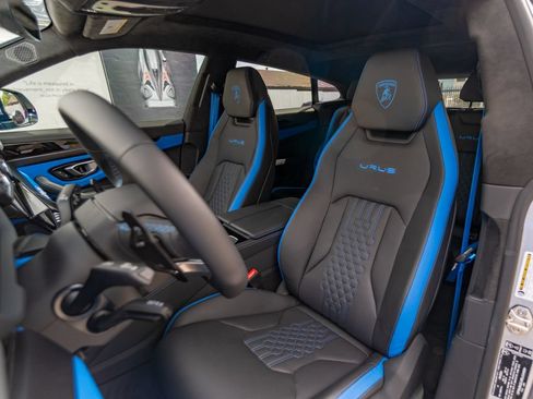 Used 2024 Lamborghini Urus S AWD/4WD image 17
