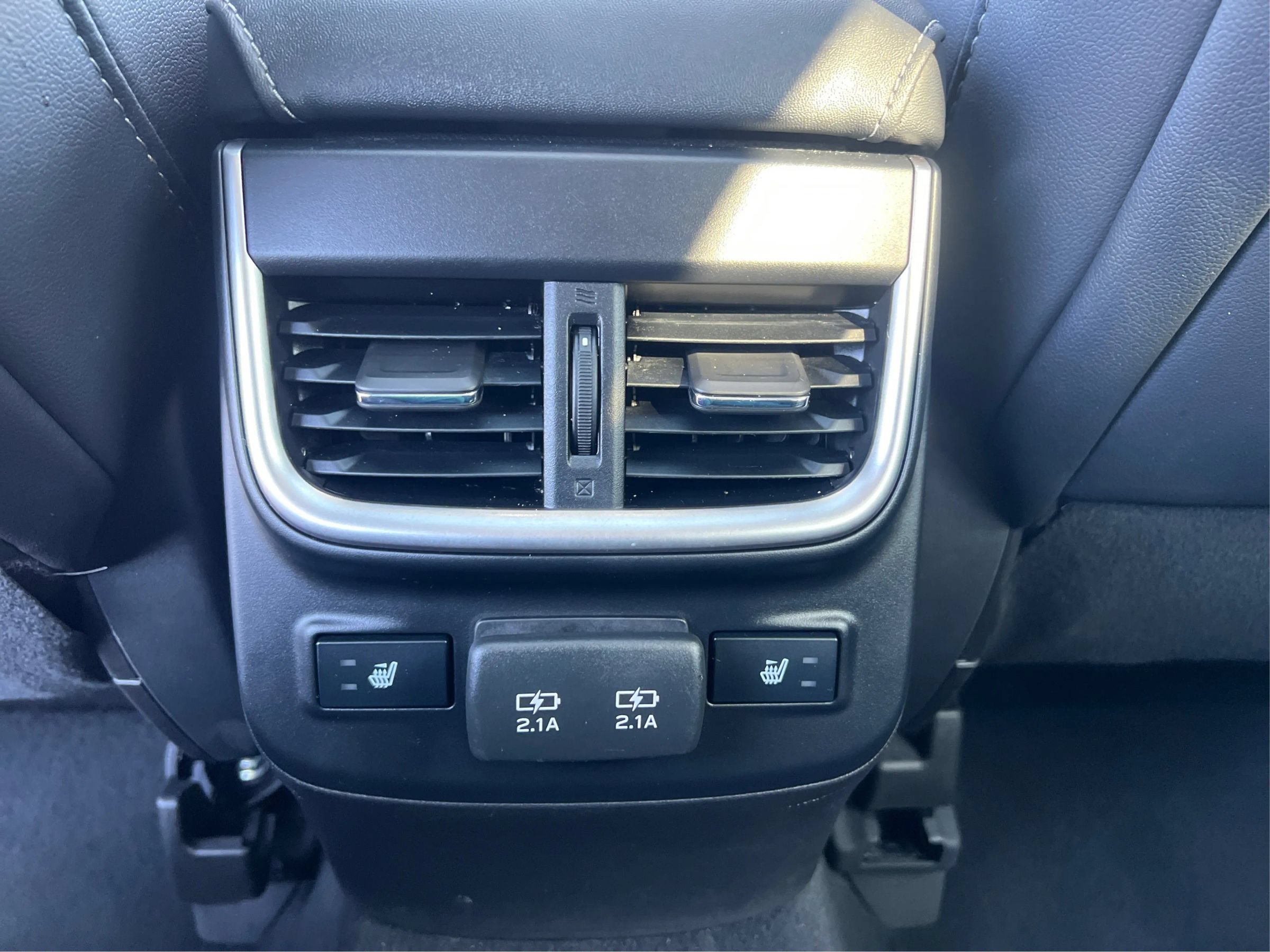 Used 2022 Subaru Outback Limited w/ Popular Package #2 AWD/4WD image 18