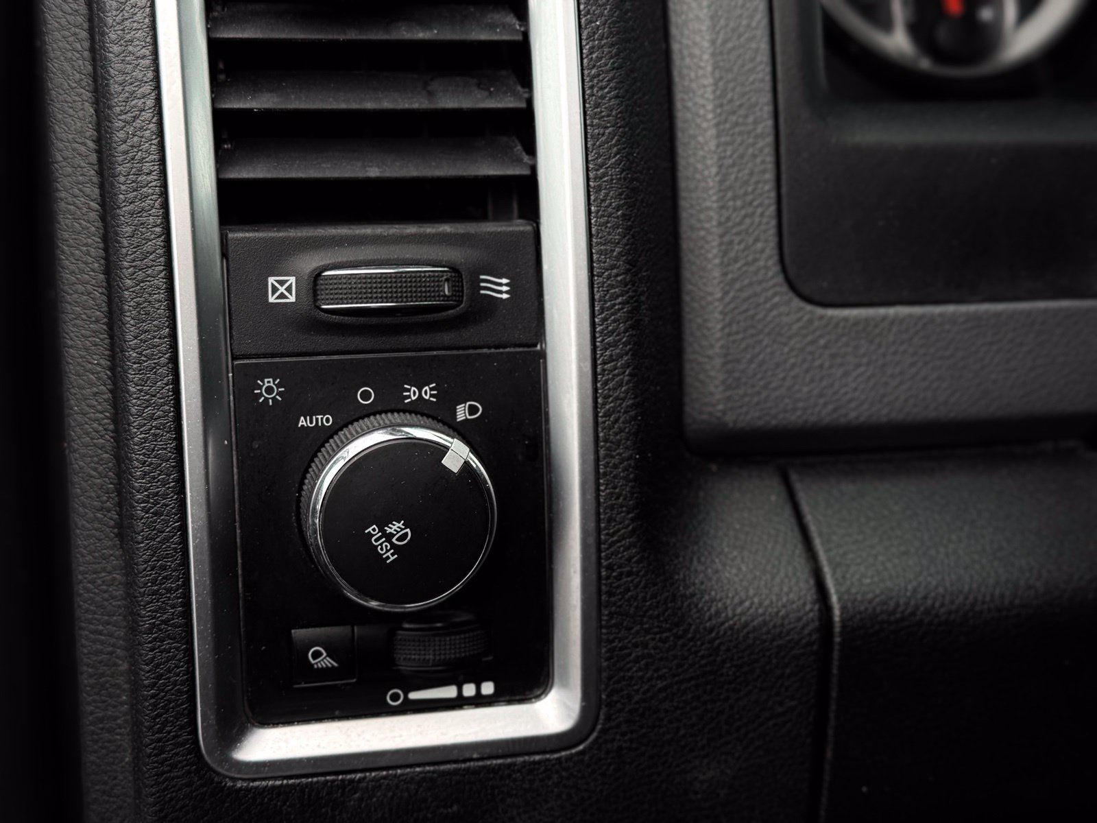 Used 2016 RAM 1500 Big Horn AWD/4WD image 29