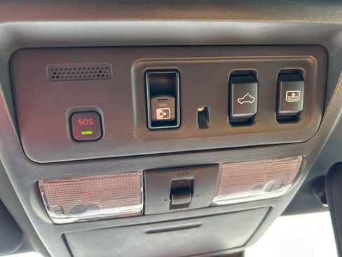 Used 2023 Nissan Titan PRO-4X w/ Pro-4x Convenience Package image 26