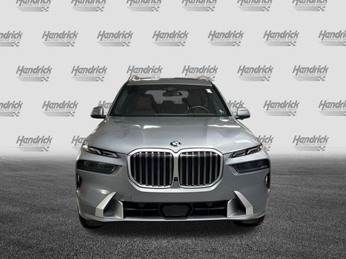 Used 2024 BMW X7 xDrive40i w/ Executive Package AWD/4WD image 3