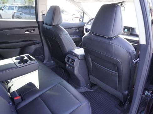 Certified 2025 Nissan Murano SV image 10