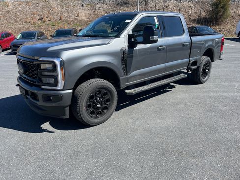 New 2026 Ford F350 Lariat w/ Black Appearance Package image 21