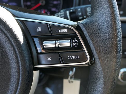 Used 2022 Kia Sportage LX image 20