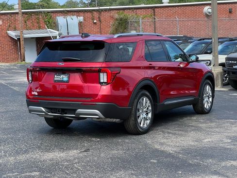 New 2026 Ford Explorer Platinum RWD image 5