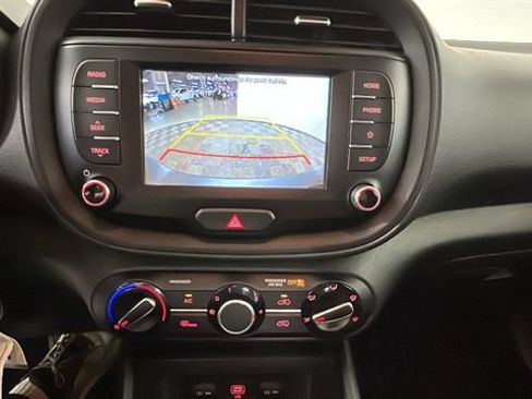 Used 2021 Kia Soul S FWD image 24