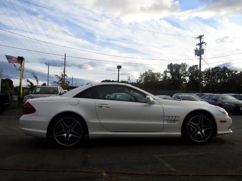 Used 2009 Mercedes-Benz SL 550 image 8