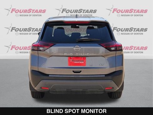 Used 2023 Nissan Rogue SV FWD image 5