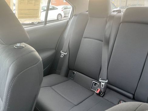 Used 2025 Toyota Corolla LE image 39