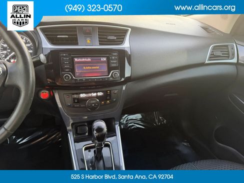 Used 2018 Nissan Sentra SR FWD image 11