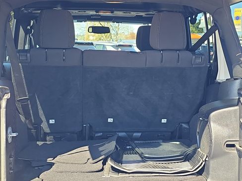 Used 2013 Jeep Wrangler Unlimited Sahara w/ Connectivity Group image 9