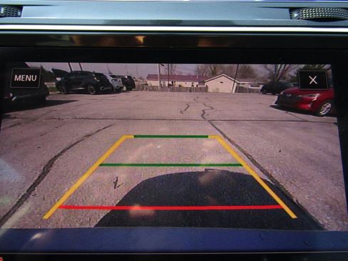 Used 2020 Volkswagen Tiguan S image 13