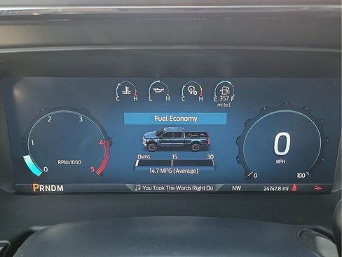 Used 2024 Ford F350 Lariat w/ Chrome Package image 17