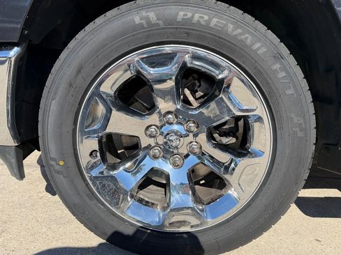 Used 2019 RAM 1500 Big Horn RWD image 10