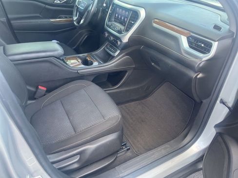 Used 2020 GMC Acadia SLE image 32