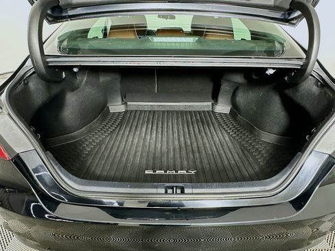 Used 2021 Toyota Camry LE image 25