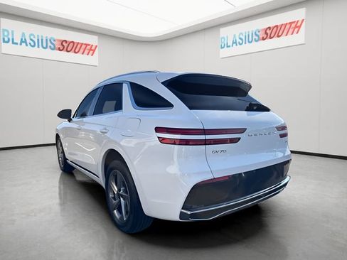Used 2026 Genesis GV70 2.5T AWD/4WD image 5