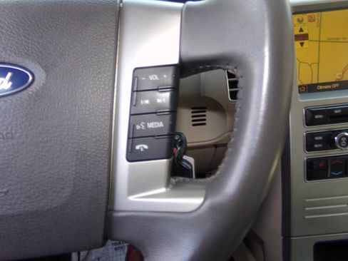 Used 2010 Ford Flex Limited FWD image 55