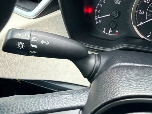 Used 2022 Toyota Corolla LE FWD image 14