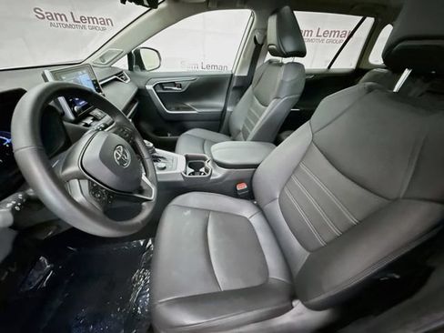 Used 2021 Toyota RAV4 Limited AWD/4WD image 22