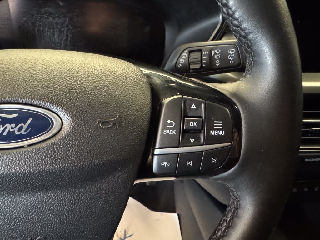 Used 2023 Ford Escape Active w/ Tech Pack #1 AWD/4WD image 12