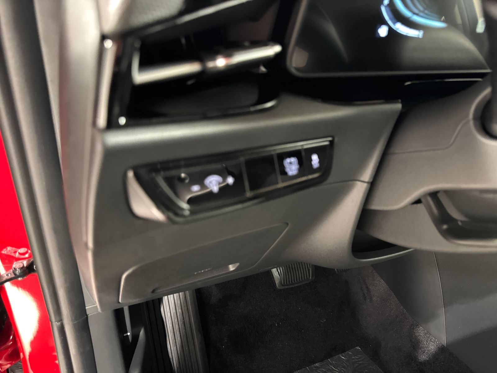 New 2026 Kia Niro EX FWD image 14