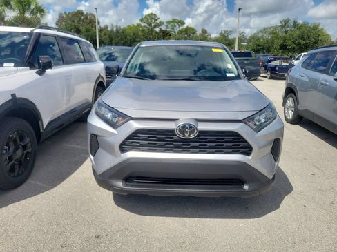 Certified 2022 Toyota RAV4 LE FWD image 2