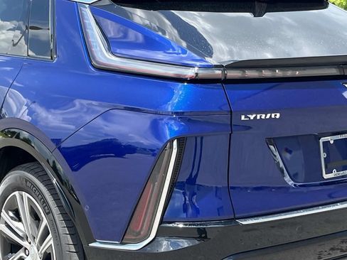 Certified 2024 Cadillac Lyriq Luxury RWD image 11