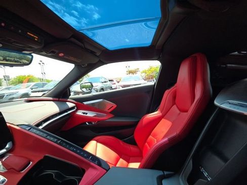 Used 2023 Chevrolet Corvette Stingray Preferred Cpe w/ Z51 Performance Package RWD image 25