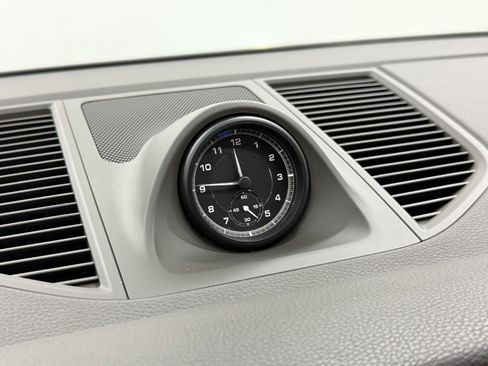 Certified 2023 Porsche Macan image 54