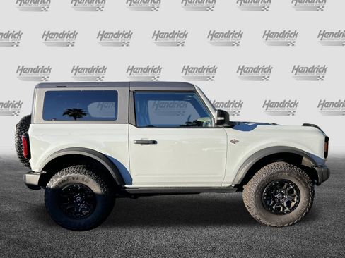 Used 2023 Ford Bronco Wildtrak image 10