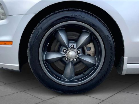 Used 2014 Ford Mustang GT Premium image 10