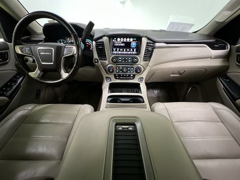 Used 2018 GMC Yukon Denali w/ Denali Ultimate Package AWD/4WD image 18