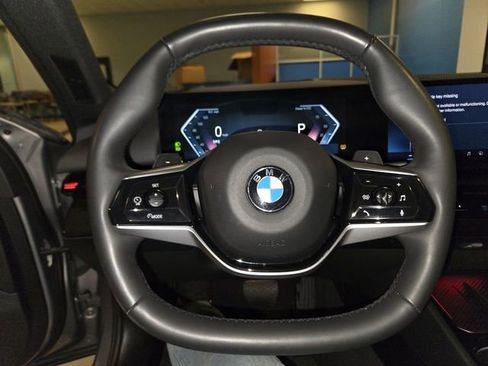 Used 2024 BMW 530i image 14