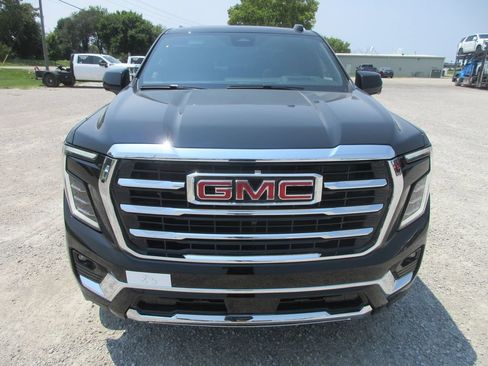 New 2026 GMC Yukon Elevation w/ Elevation Premium Package AWD/4WD image 10