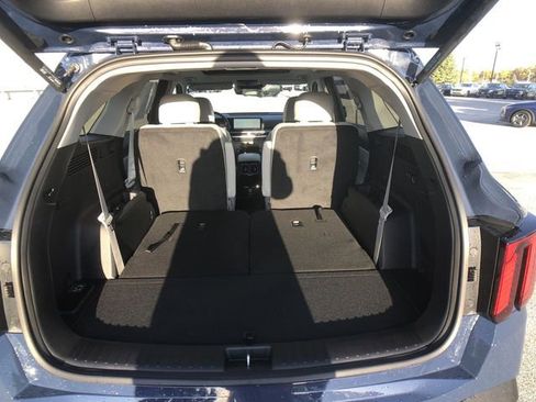 New 2025 Kia Sorento SX image 24