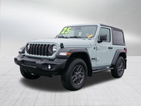 Used 2024 Jeep Wrangler Sport S image 7