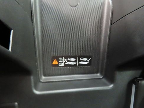 Used 2025 Chevrolet Silverado 1500 ZR2 w/ Technology Package image 72