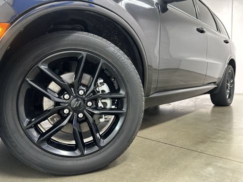 Used 2024 Dodge Durango GT AWD/4WD image 29