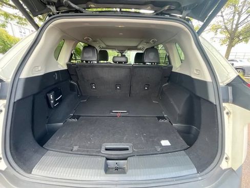 Used 2023 Nissan Rogue SL AWD/4WD image 17