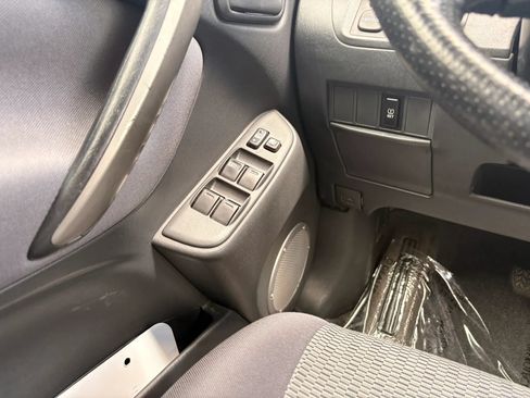 Used 2004 Toyota RAV4 4WD image 22