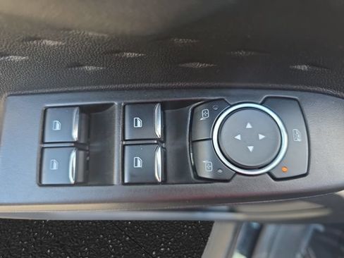 Used 2020 Ford Escape Titanium AWD/4WD image 29