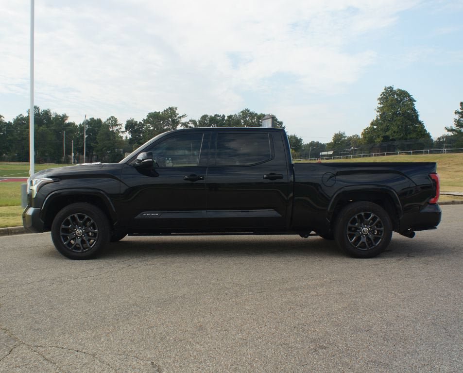 Used 2022 Toyota Tundra Platinum w/ Advanced Package AWD/4WD image 13