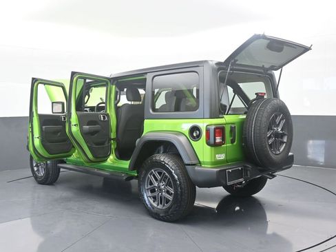 Used 2025 Jeep Wrangler Sport S image 81