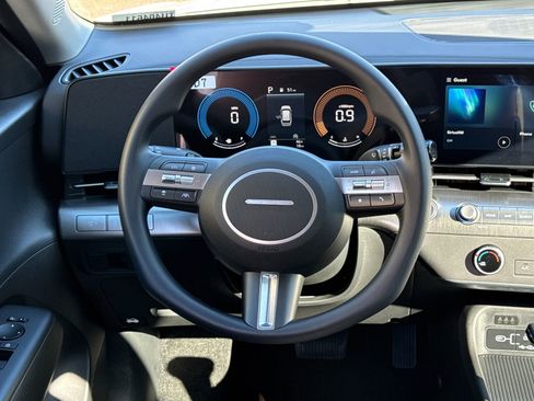 New 2026 Hyundai Kona SE image 23