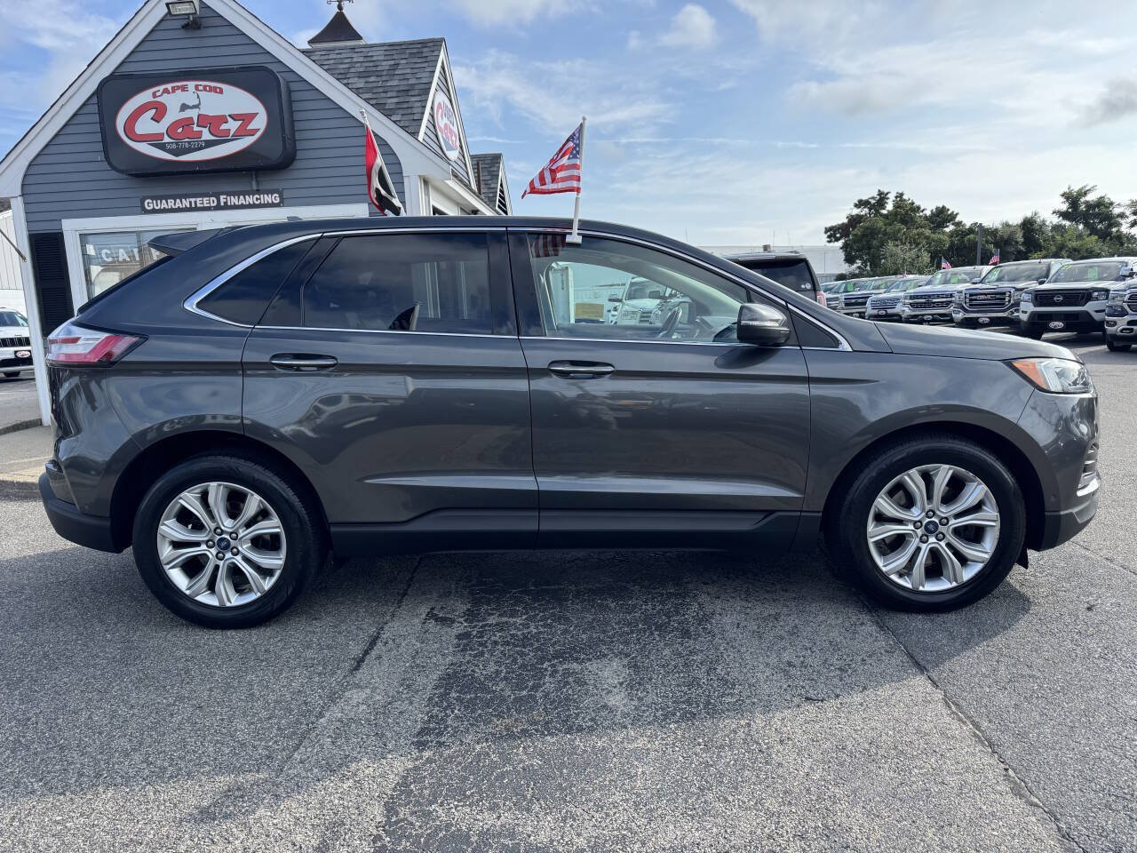 Used 2020 Ford Edge Titanium w/ Equipment Group 301A AWD/4WD image 11