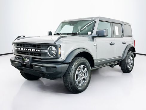 Used 2025 Ford Bronco Big Bend image 3