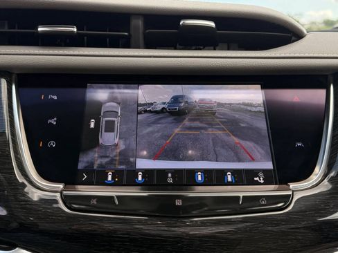 Used 2020 Cadillac XT6 Premium Luxury AWD/4WD image 9