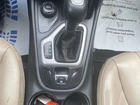Used 2016 Jeep Cherokee Limited w/ Trailer Tow Group AWD/4WD image 25